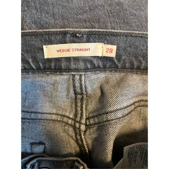 Levi’s Gray Wedgie Straight Leg Button Fly Jeans Size 6/28 - Picture 2 of 7